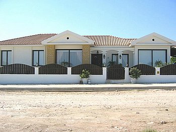 Executive 3 Bed Villa Ayia Thekla